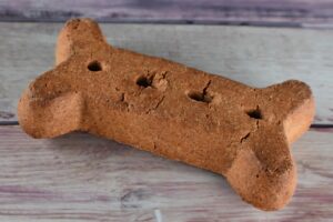 犬が甘噛みを直らない理由と対策は？